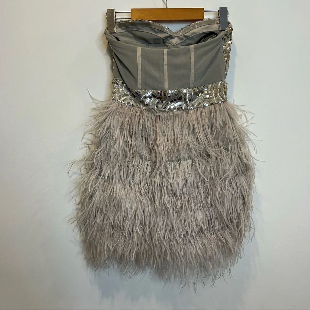 BEBE ISIS SEQUIN FEATHER MINI PARTY DRESS SILVER Grey Strapless - Picture 7 of 9